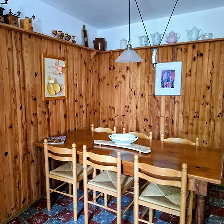 Nyaraló Gemuetliches Altes *