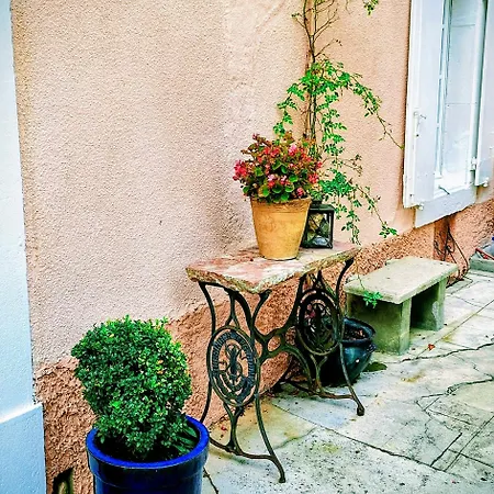 Nyaraló Gemuetliches Altes Alaigne